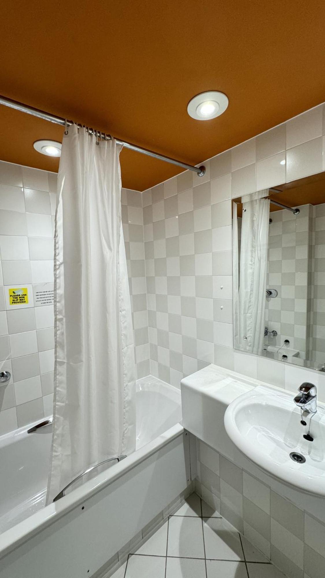 Britannia Hotel Болтон Экстерьер фото